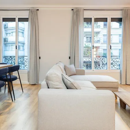U-nique Balmes Ii Apartment *