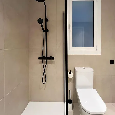 U-nique Balmes Ii Apartament *
